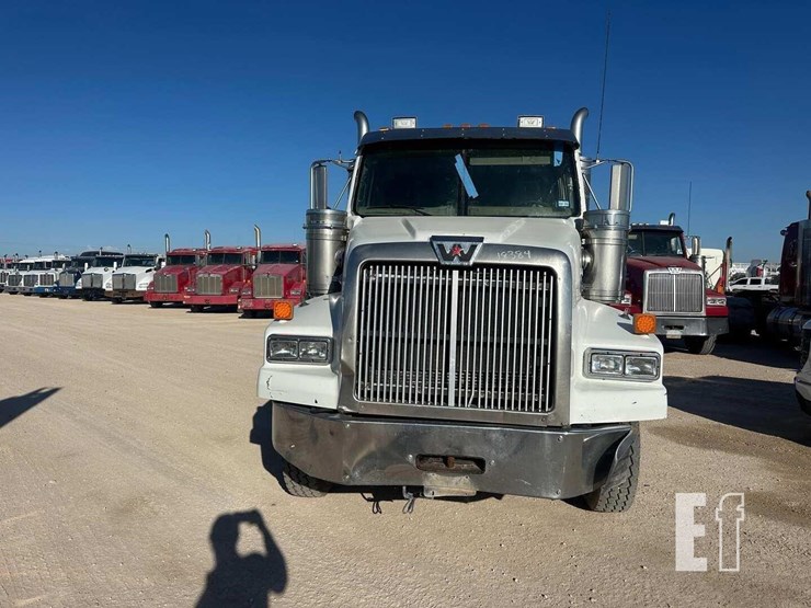 2011-western-star-4900-image-3