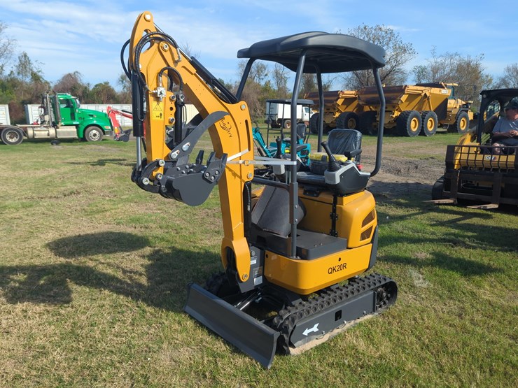 new-cfg-qk20r-hydraulic-excavator-image-2