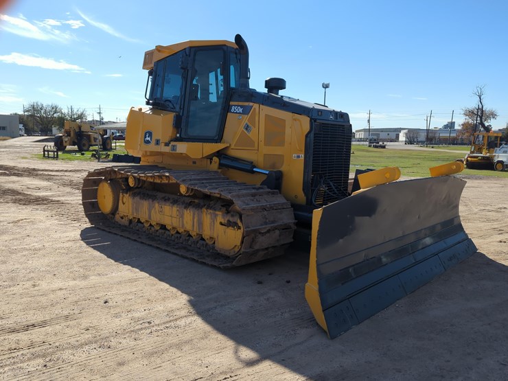 2018-deere-850k-lgp-image-1