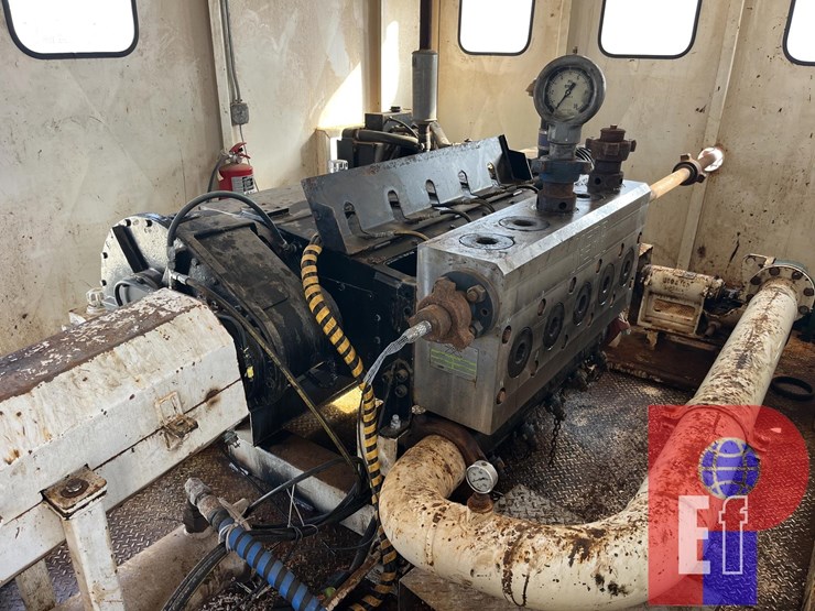 caterpillar-c32-image-2