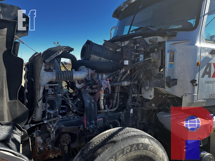 2012-mack-granite-gu713-image-8