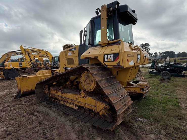 2017-caterpillar-d6n-lgp-image-9