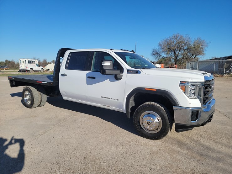 2020-gmc-3500-image-3