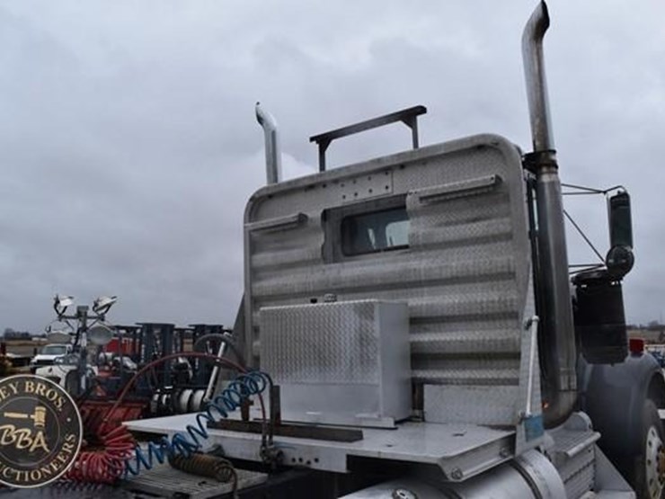 1982-kenworth-w900-image-18