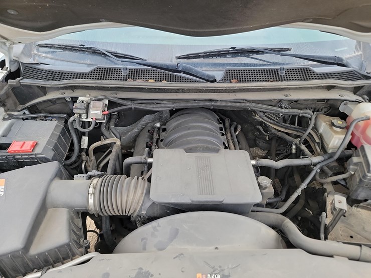 2020-chevrolet-3500-image-8