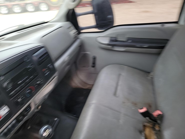 2006-ford-f350-image-11