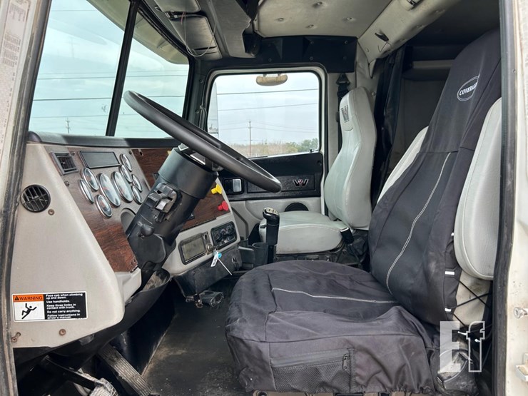 2014-western-star-4900-image-8