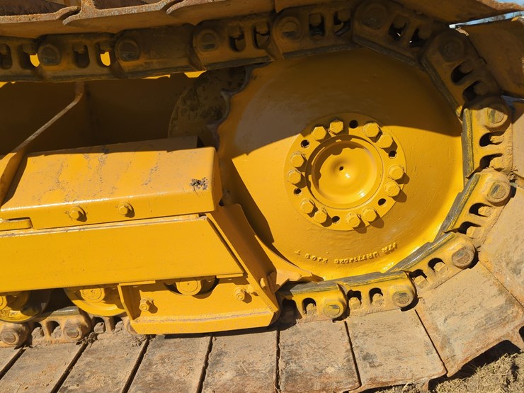 2020-deere-650k-lgp-image-9