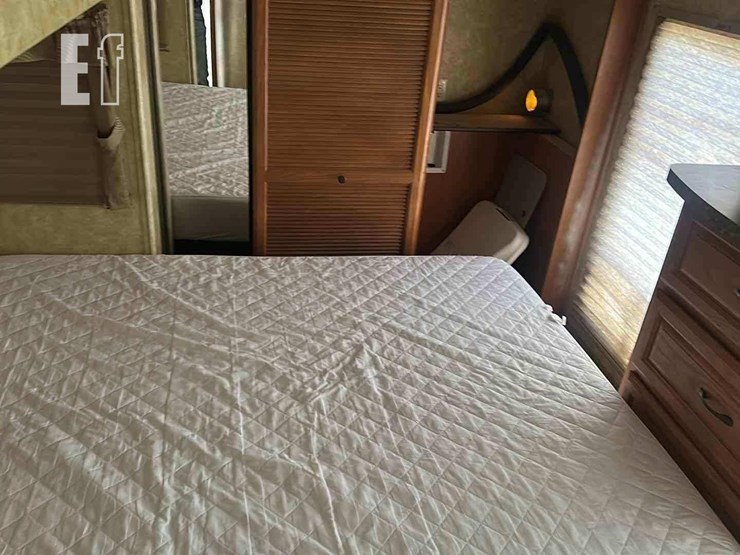 2011-forest-river-sierra-356rl-image-2