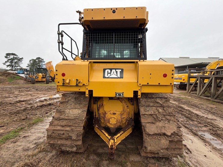 2017-caterpillar-d6t-xw-image-9