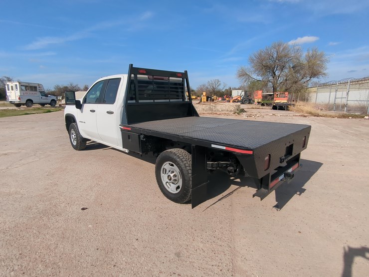 2022-chevrolet-2500-image-6