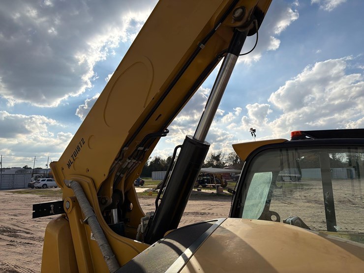 2019-caterpillar-tl1255-image-5