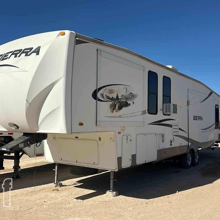 2011 FOREST RIVER SIERRA 356RL