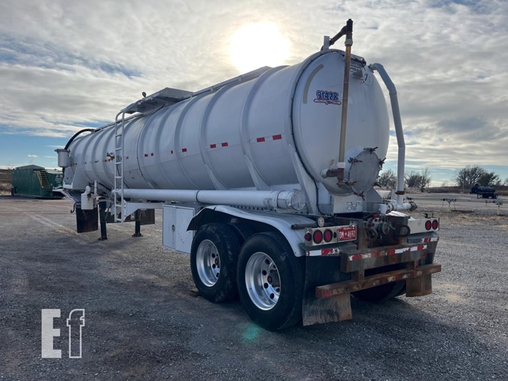 2013-polar-tank-image-7