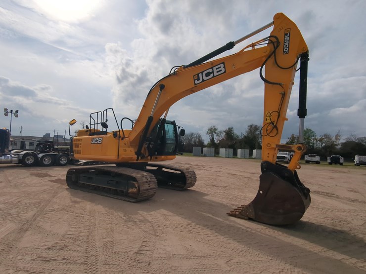2020-jcb-js300-lc-image-3