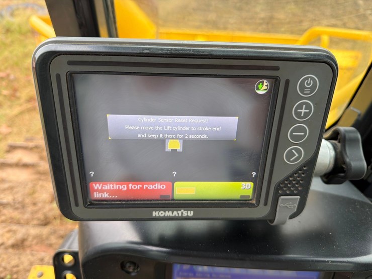 2021-komatsu-d61pxi-24-image-25