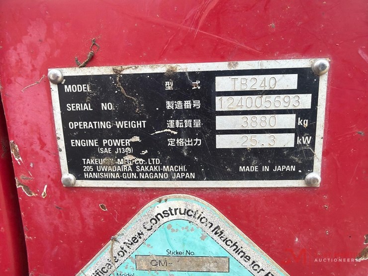 takeuchi-tb240-image-22
