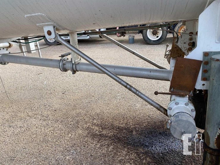 2002-polar-tank-image-7