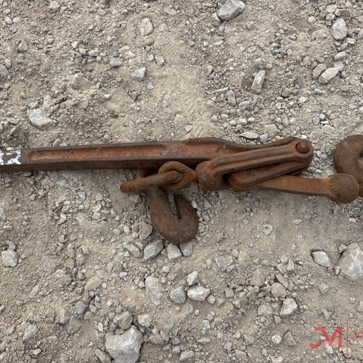 (1) 3/8" SNAP BINDER