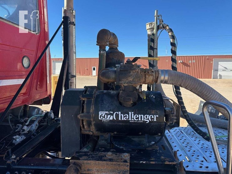 2020-mack-pinnacle-64t-image-3