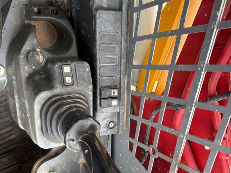 takeuchi-tl8r2-image-18