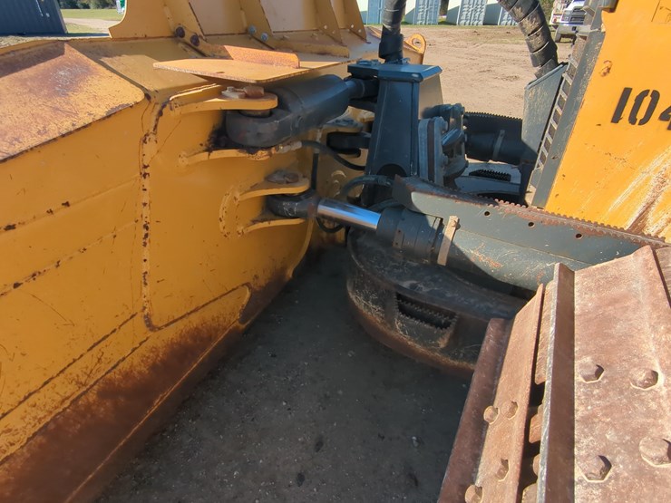 2022-deere-750l-lgp-image-6