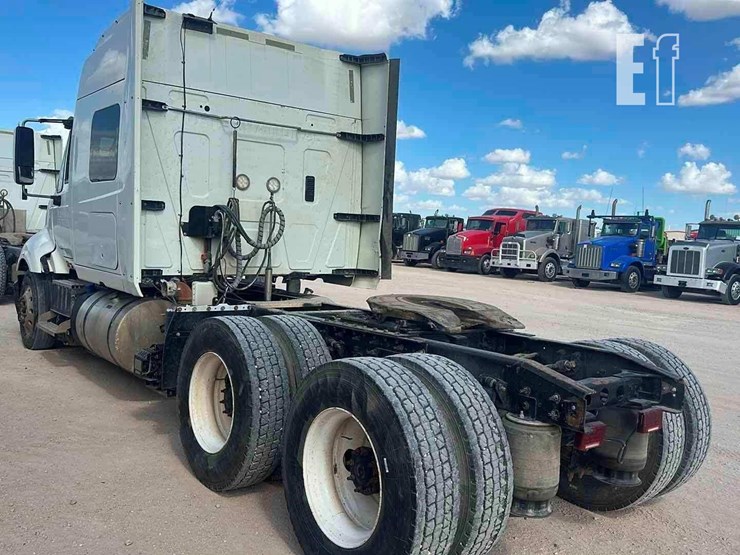 2014-international-prostar-image-3