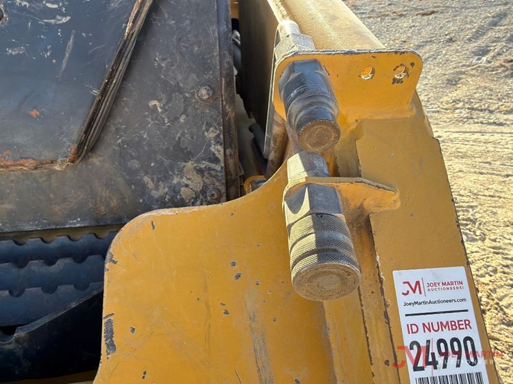 caterpillar-277-image-16