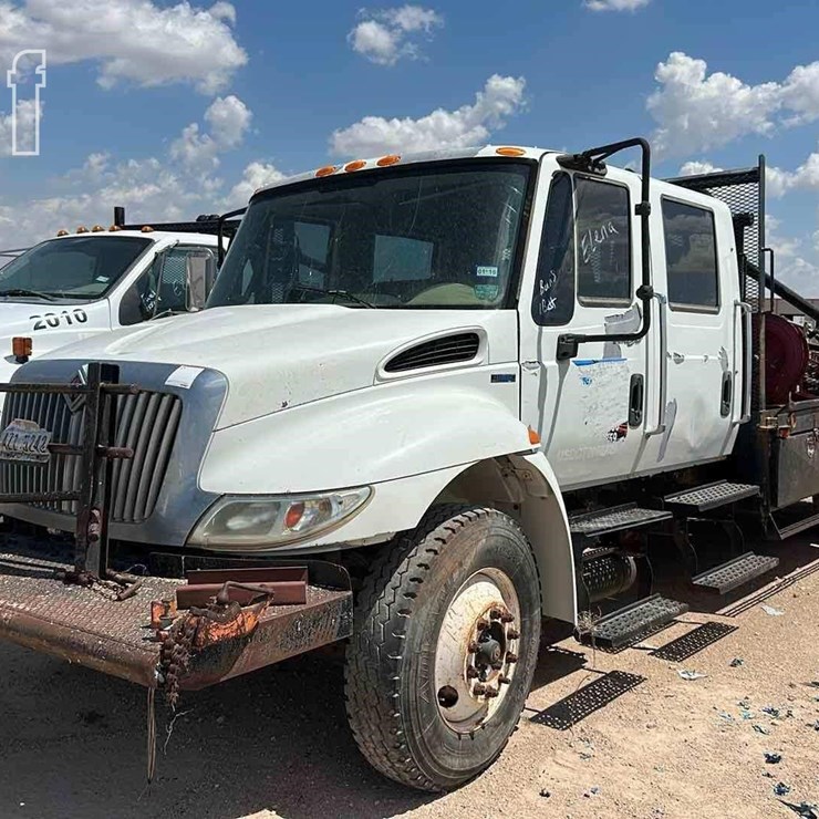 2011 INTERNATIONAL DURASTAR 4400