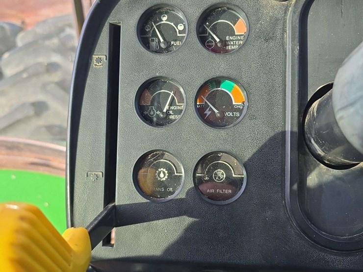 1977-john-deere-8630-image-17