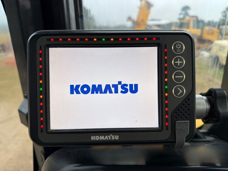 2022-komatsu-d51pxi-24-image-25