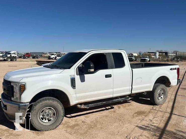 2019-ford-f250-image-1