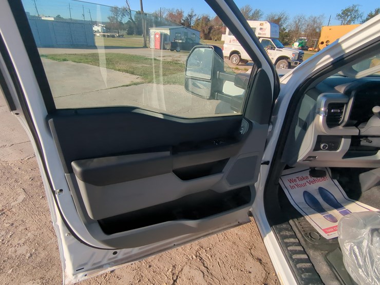 new-unused-ford-f600xl-service-truck vn:a00714-4x4,-h7024tt-image-16