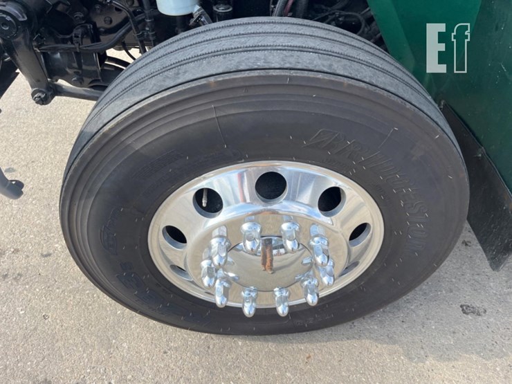 2019-international-durastar-4300-image-12