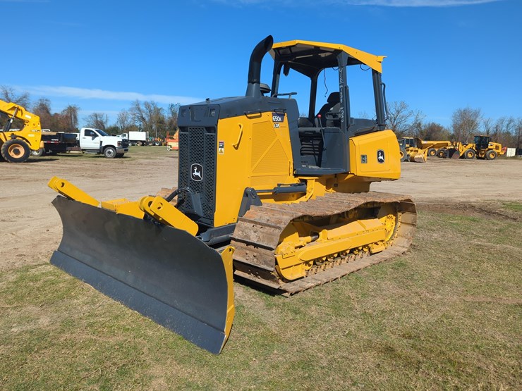 2020-deere-650k-lgp-image-2