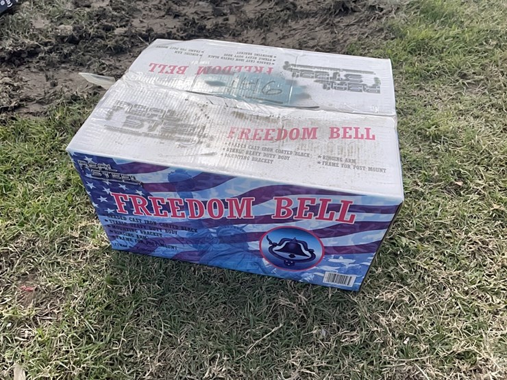 cast-iron-freedom-/-farm-bell-new-support-equipment-image-1