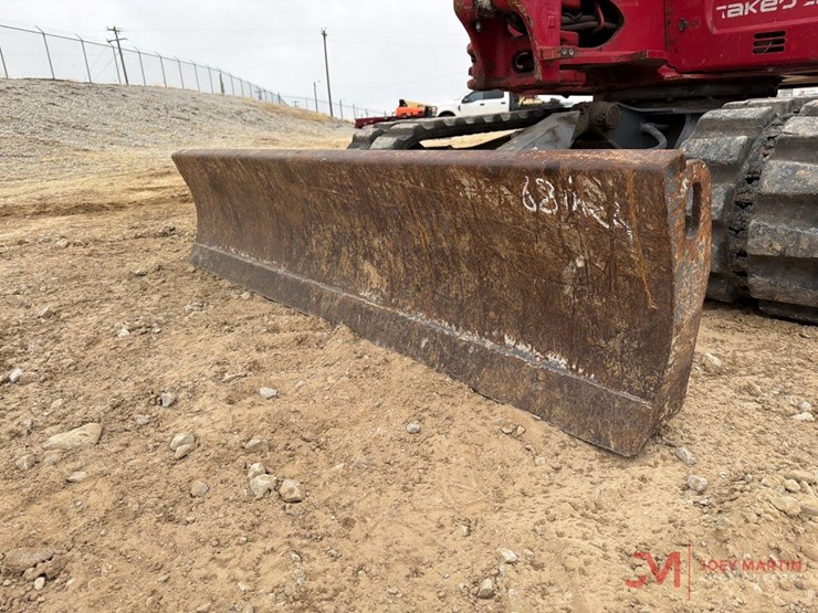 takeuchi-tb240-image-11