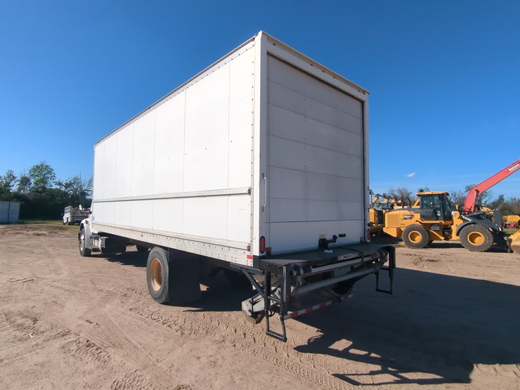 2019-international-van-truck-vn:dlp3794-image-5