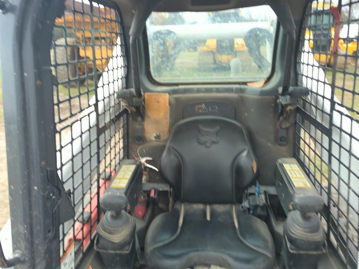 2021-bobcat-t770-image-11