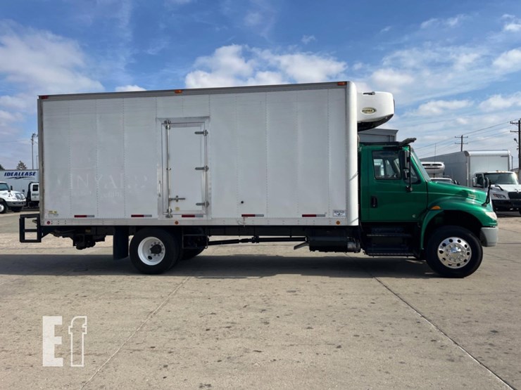 2019-international-durastar-4300-image-4