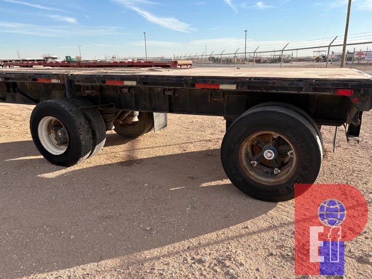 45-x-8-t/a-flatbed-trailer-image-5