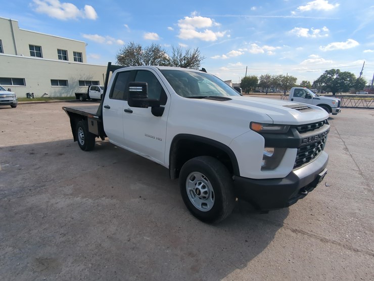 2022-chevrolet-2500-image-3