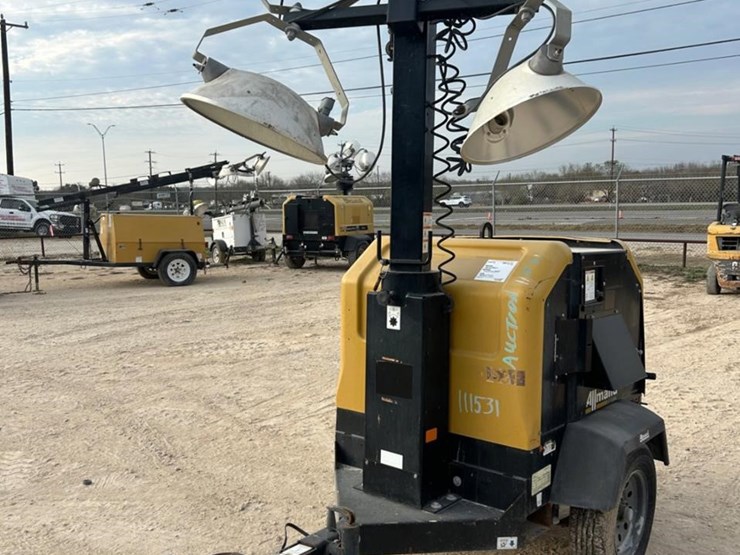 allmand-bros-night-lite-v-series-image-1