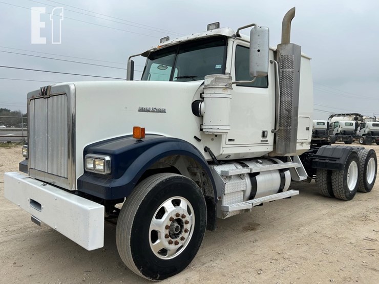 2014-western-star-4900-image-1