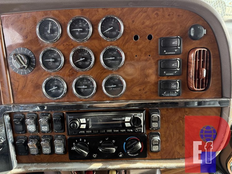 2006-peterbilt-379-image-17