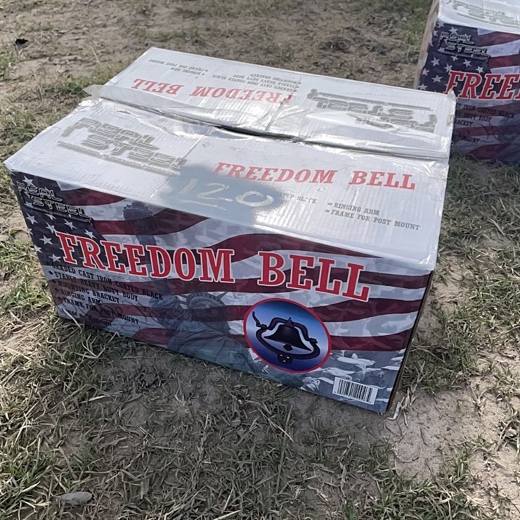 NEW CAST IRON FREEDOM / FARM BELL NEW SUPPORT EQUIPMENT