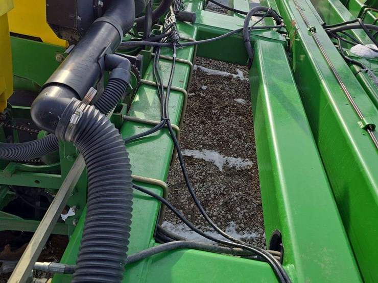 john-deere-1770-image-10