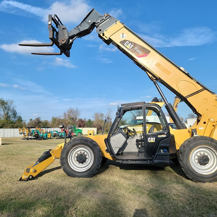 2020 CATERPILLAR TL1255