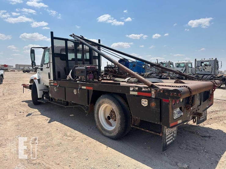 2013-international-durastar-4300-image-3