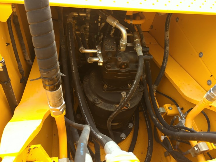 2020-jcb-js300-lc-image-15